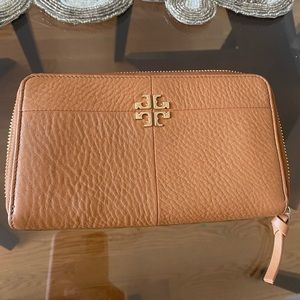 Tory Burch Ivy Zip Continental Wallet